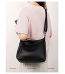 Bolsa de Ombro Feminina de Couro Genuíno 2025 Bolsa de Mão de Couro de Vaca de Alta Qualidade Bolsa Versátil Bolsa Transversal Casual Diária Como Presente