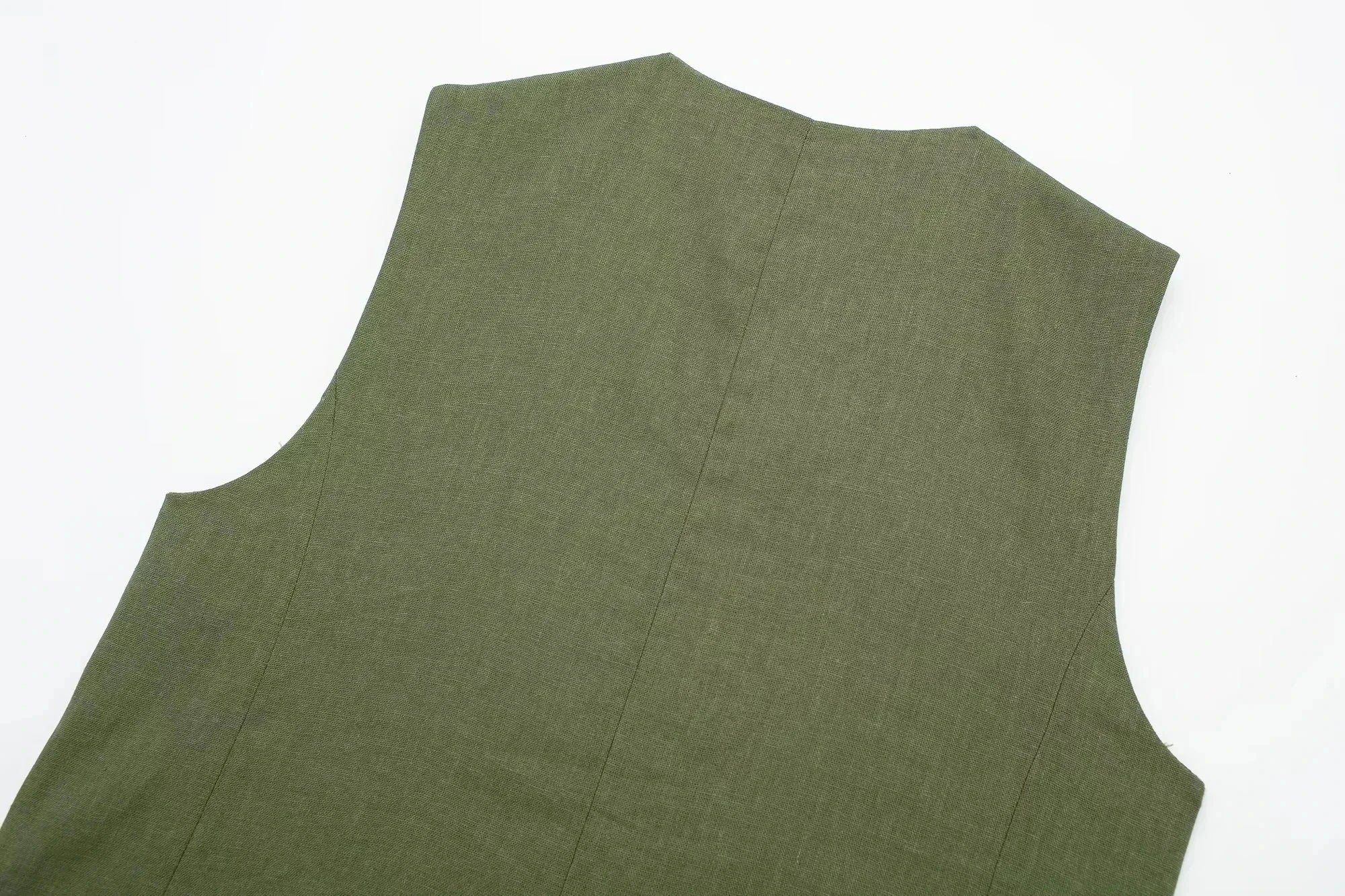 Conjunto Feminino de Verão 2024 Camisa Regata Chique de Decote V + Shorts Feminino Casual Solto com Bolsos Streetwear