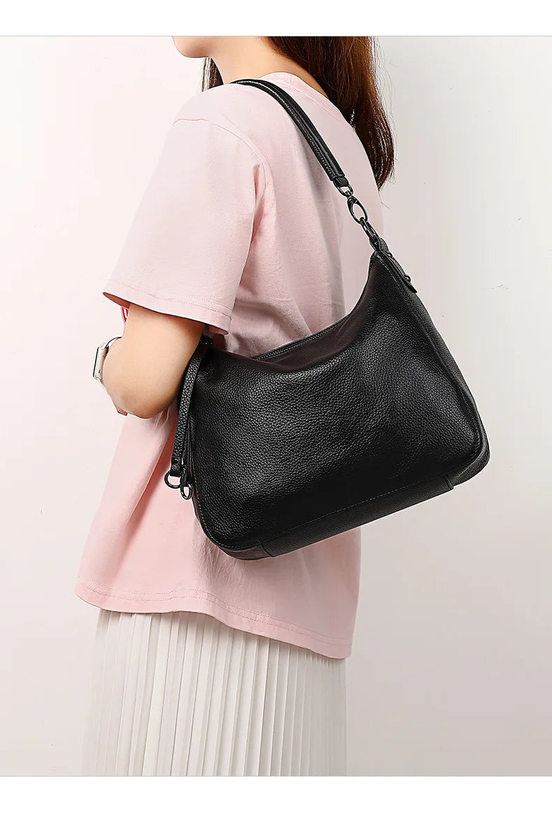 Bolsa de Ombro Feminina de Couro Genuíno 2025 Bolsa de Mão de Couro de Vaca de Alta Qualidade Bolsa Versátil Bolsa Transversal Casual Diária Como Presente