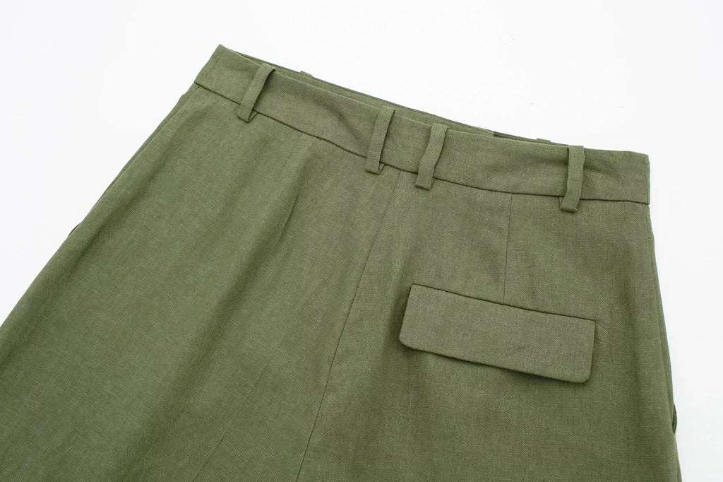 Conjunto Feminino de Verão 2024 Camisa Regata Chique de Decote V + Shorts Feminino Casual Solto com Bolsos Streetwear